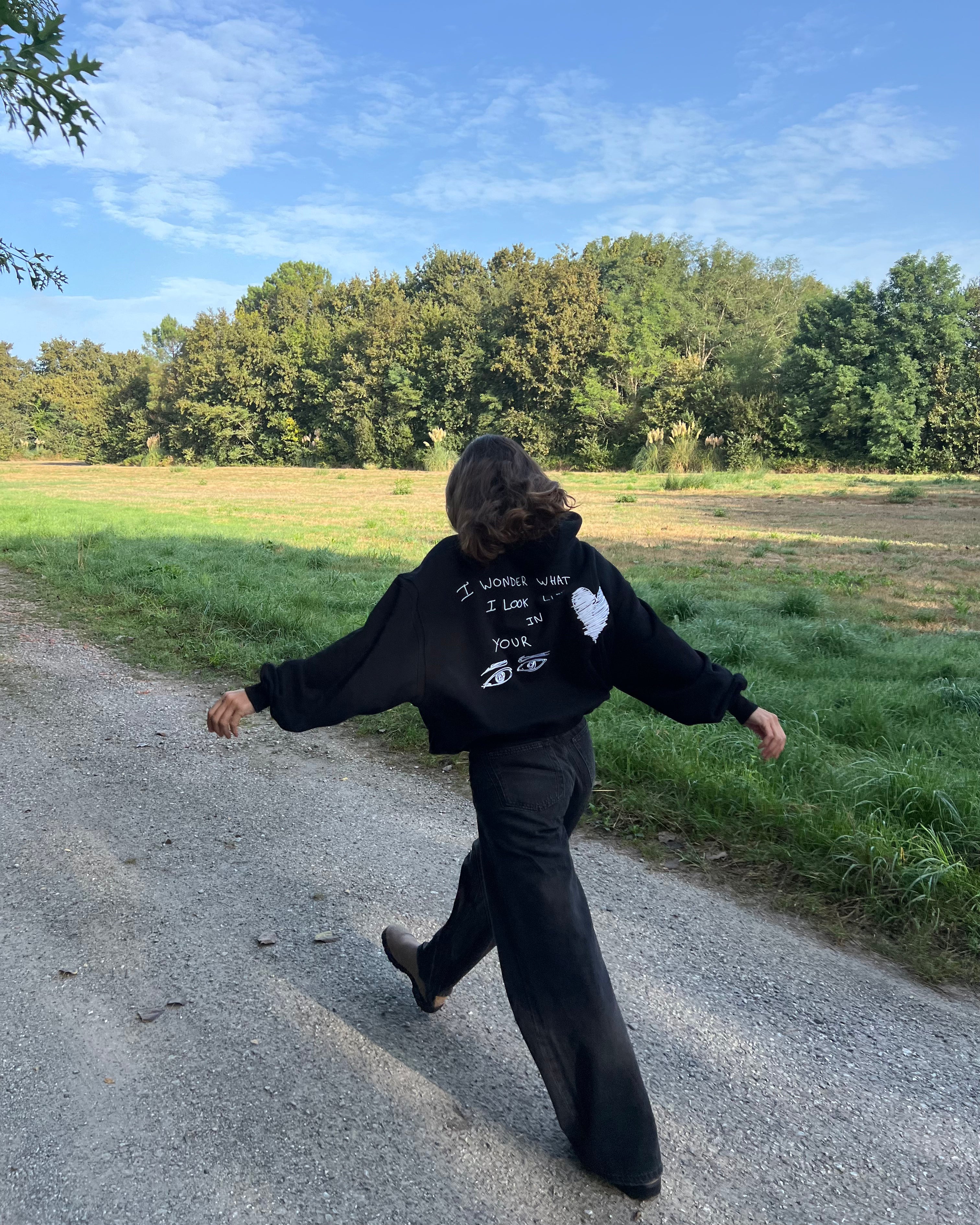 IN YOUR EYES BLK HOODIE